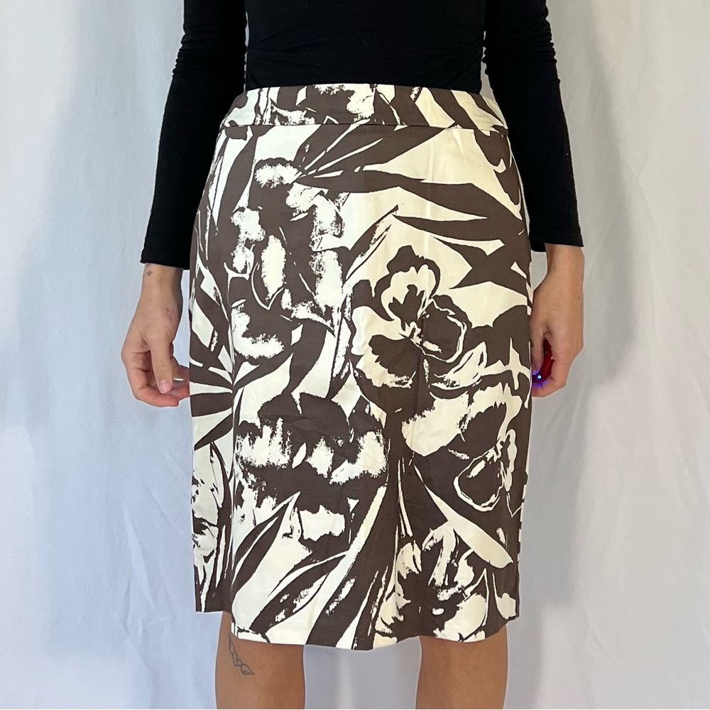 New York & Company Pencil Skirt Size 6 Cream Brown Floral Excellent Condition